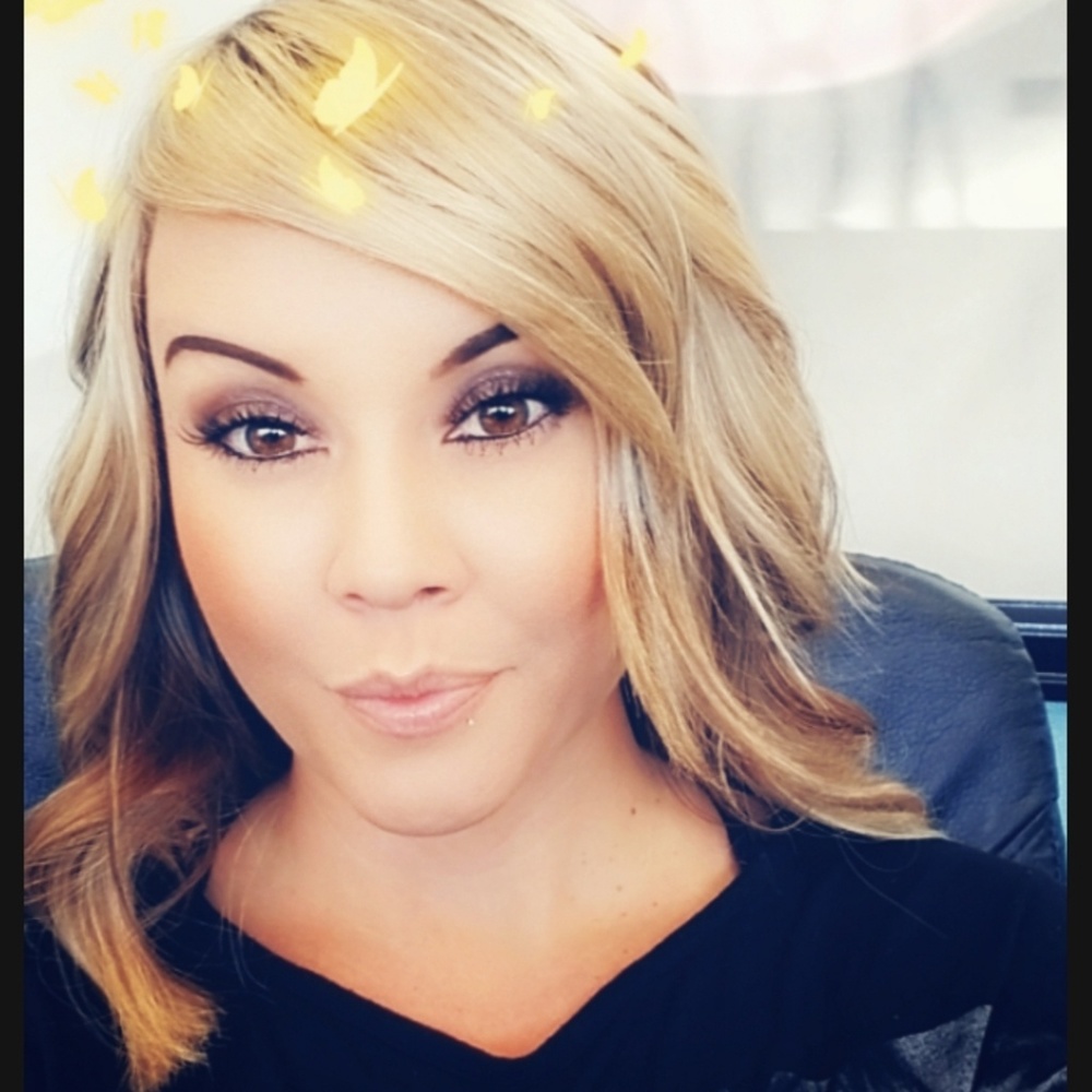 Meet your Posher, Annette